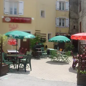 Le Coq En Pâte La Roque-Esclapon